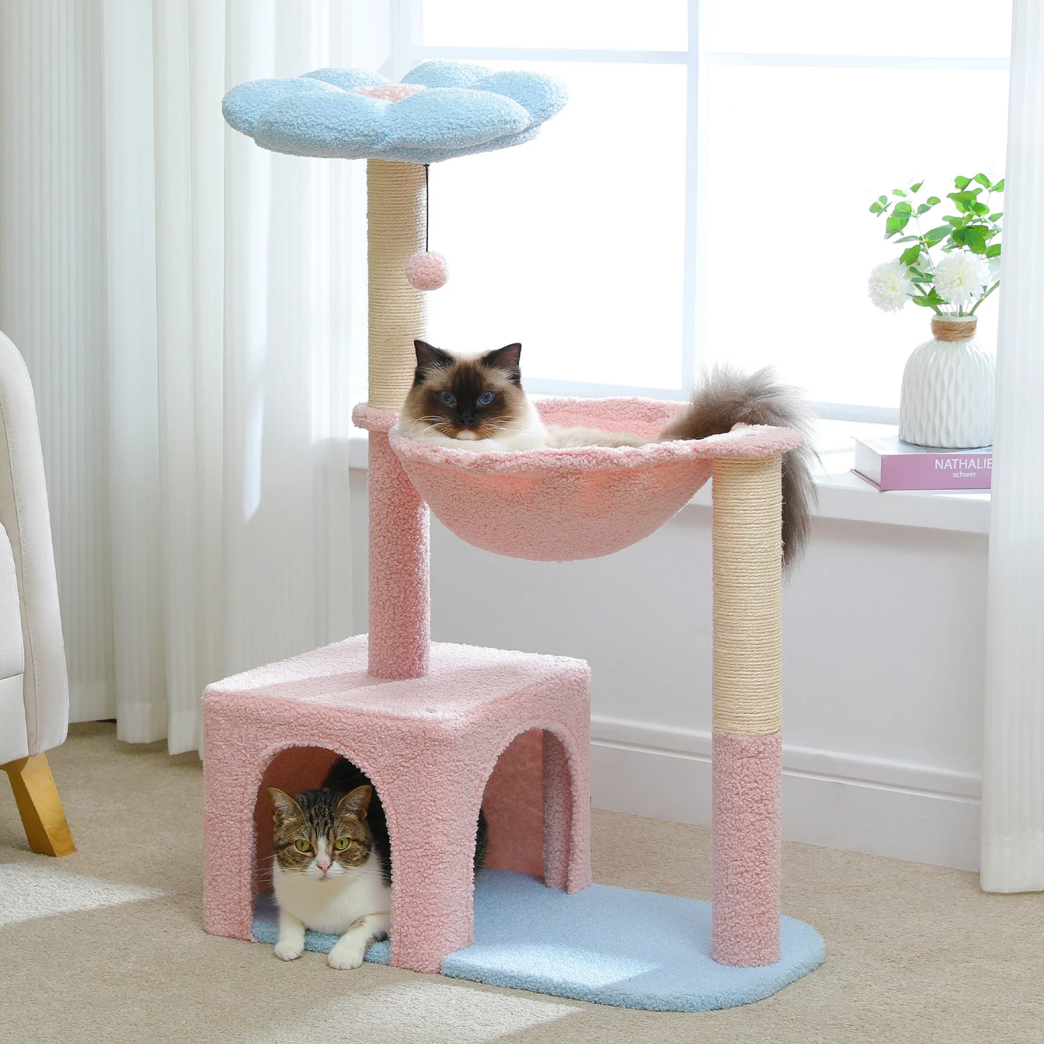 Arbre à chat fleur 89cm - forme de fleur, hamac renforcé et griffoirs sisal